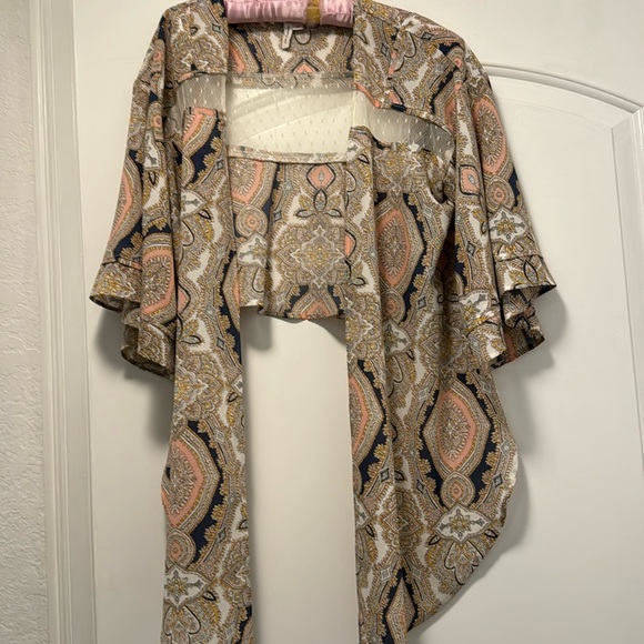 BCBG Generation Paisley Shawl - Picture 1 of 3